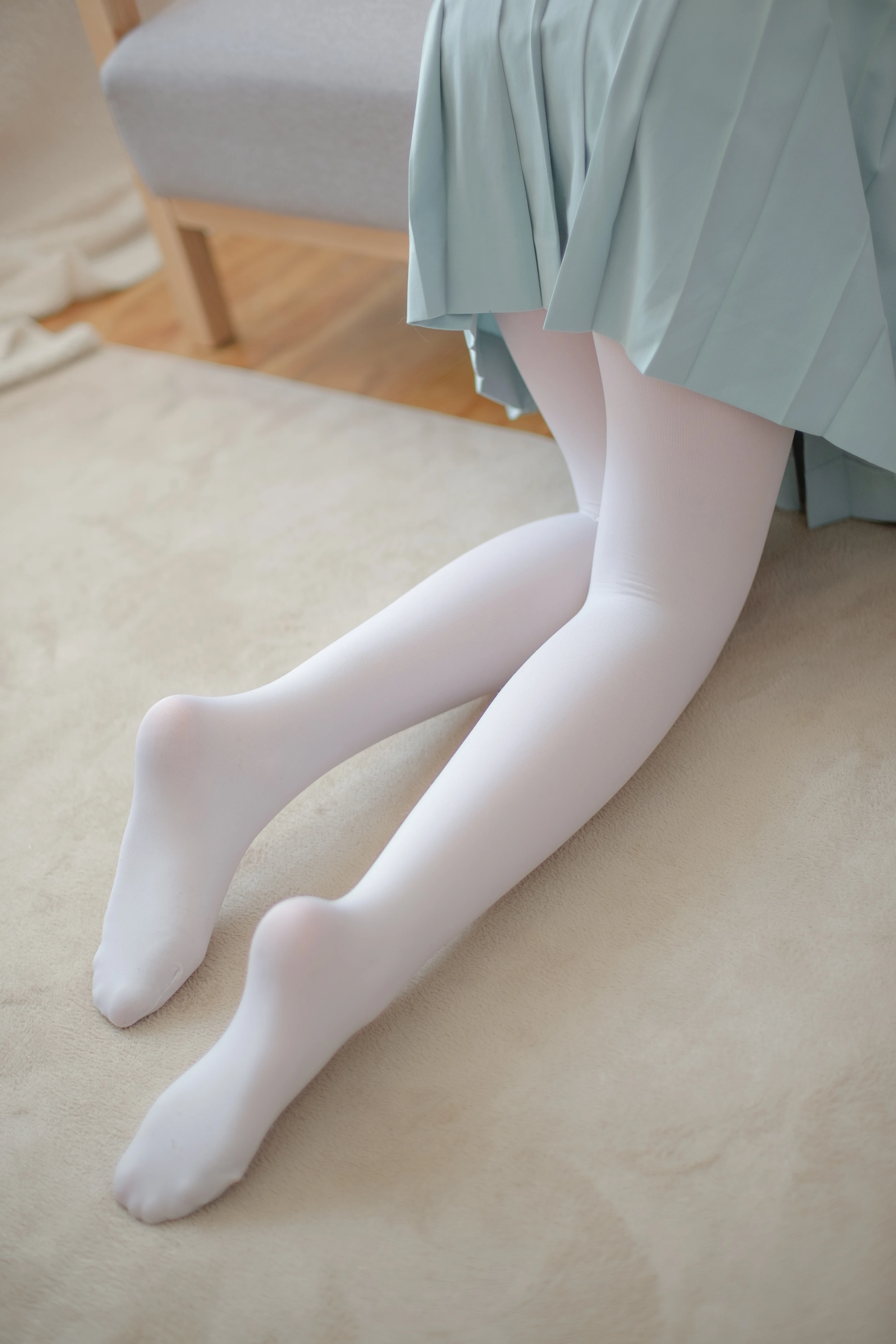 森萝财团 [R15-003] 水嫩白丝 [94P]插图